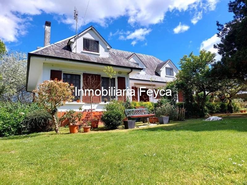 Venta chalet independiente en Bastavales en Brión